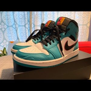 Air Jordan 1 Mid South Beach